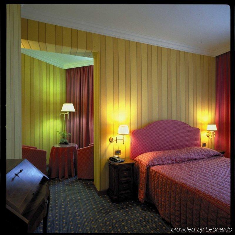 Hotel Federico II Iesi Oda fotoğraf
